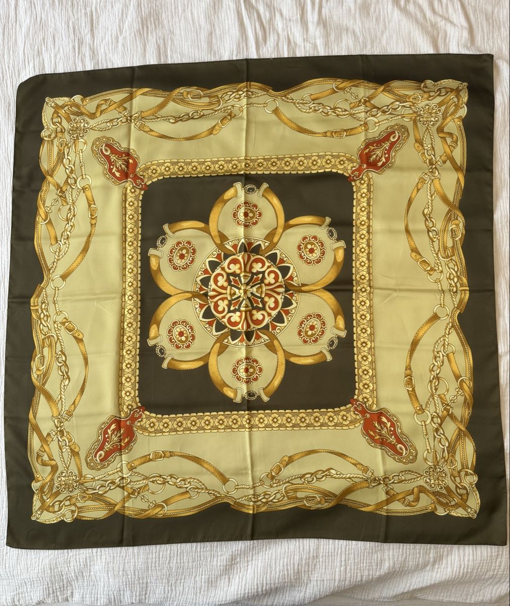 Foulards, Tücher & Schals: Seidenfoulard – Gebraucht aus Basel von nla_zp8b