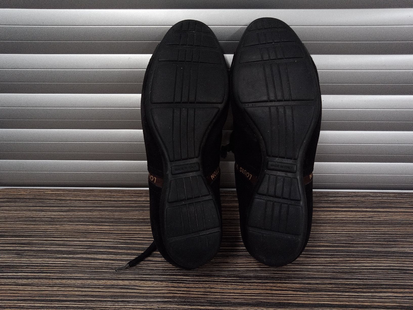 Louis Vuitton Chaussures femmes: Louis Vuitton Sneaker Gr. 40,5 – D'occasion à Reiden par Zofi-Brocki 3