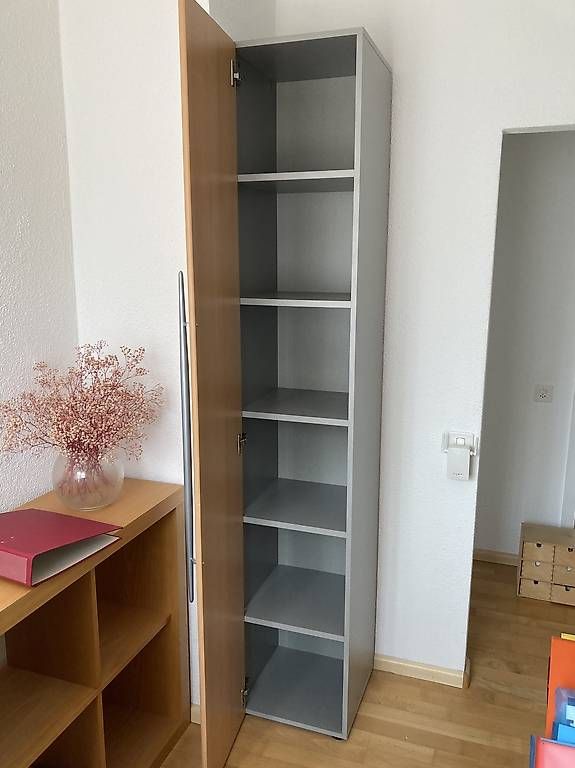Schränke: Büromöbel – Gebraucht aus allschwil von and_y57b 1