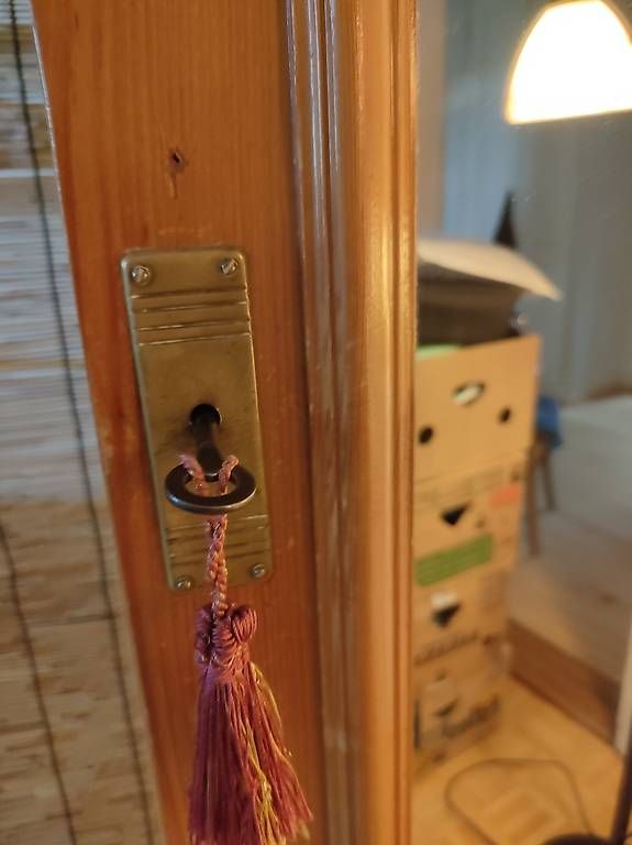 Schränke: Wunderschöner Schrank – Gebraucht aus Langenthal von rit_7ygk 2
