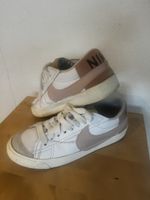 Nike Blazer Low Damen Schuhe Grösse 39 weiss/rosa gebraucht