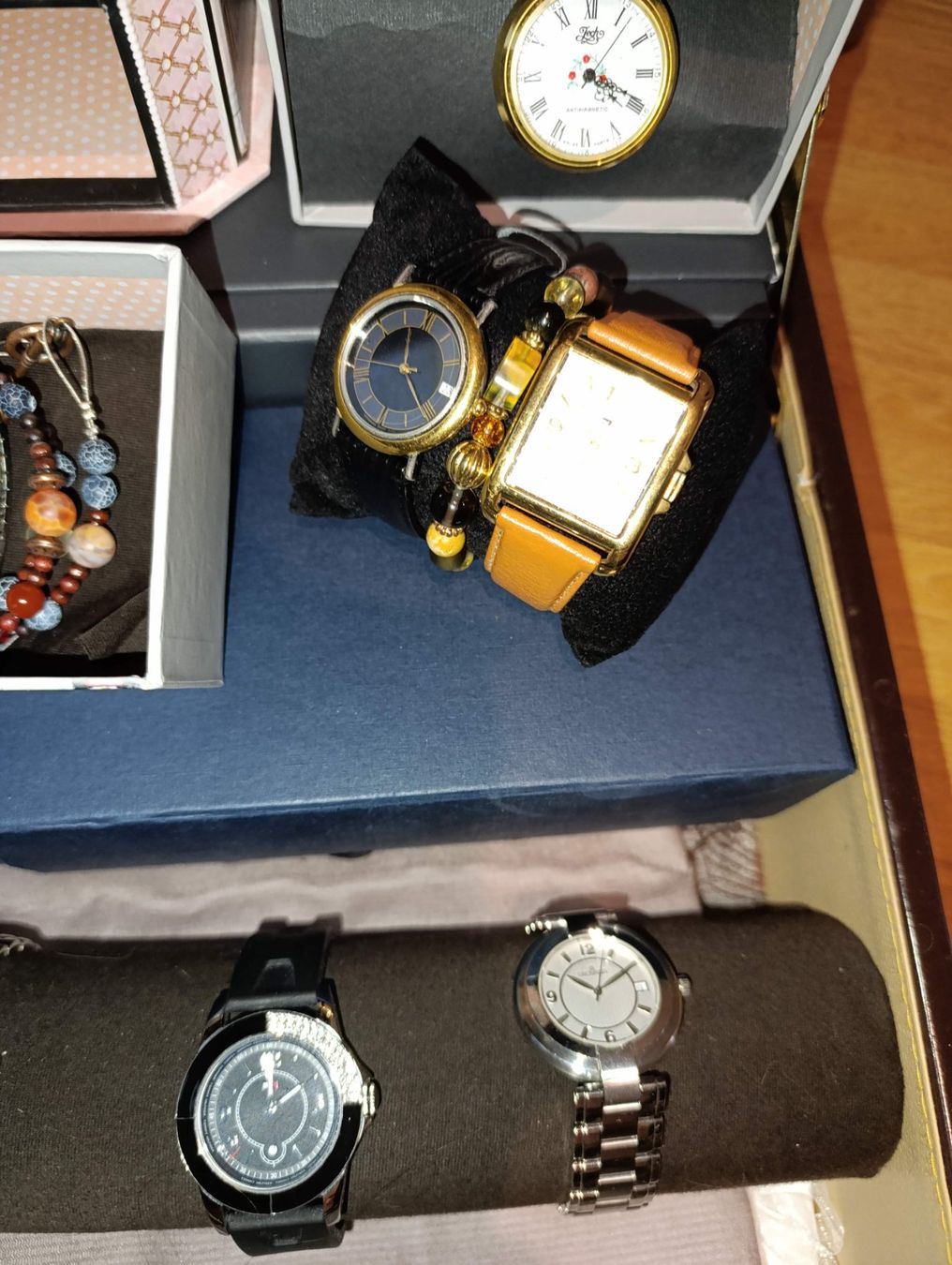 Orologi: Koffer mit Uhren – Usato da Chur venduto da Timepass01 9