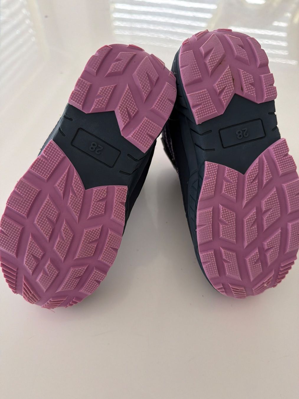 Scarpe per ragazze: Winterstiefel Mädchen Gr. 28 – Usato da Hörhausen venduto da Makrevivi 1