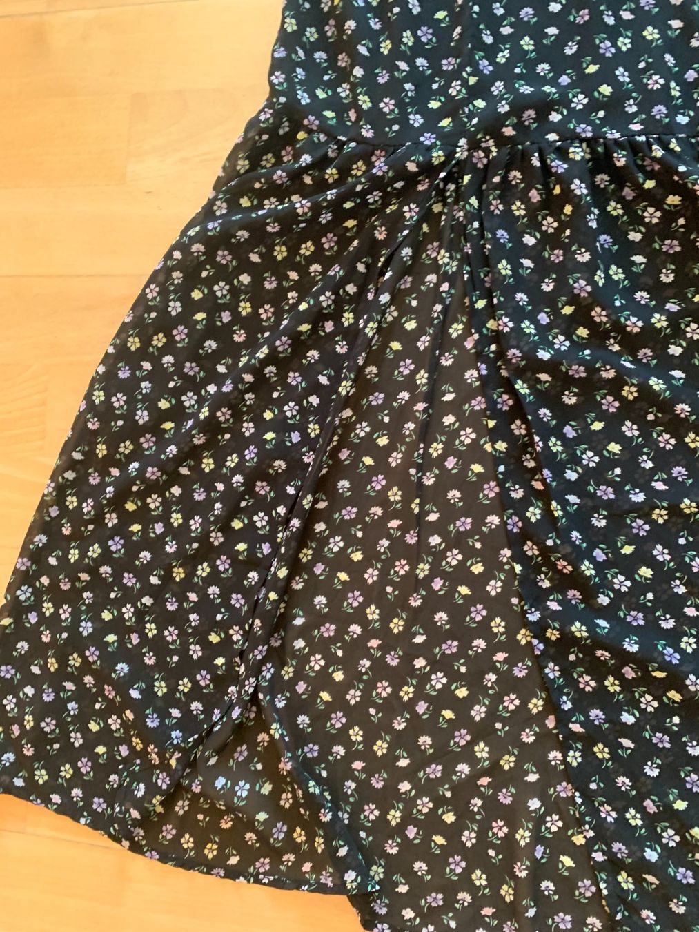 H&M Vestiti: H&M Damen Kleid, Gr. M, Schwarz – Usato da Worb venduto da farben20zauber 3