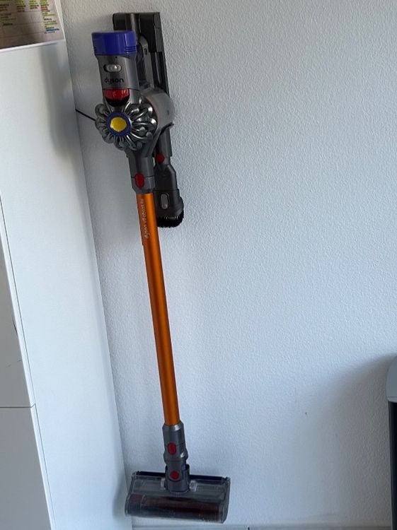 Dyson V8 | Kaufen auf Ricardo