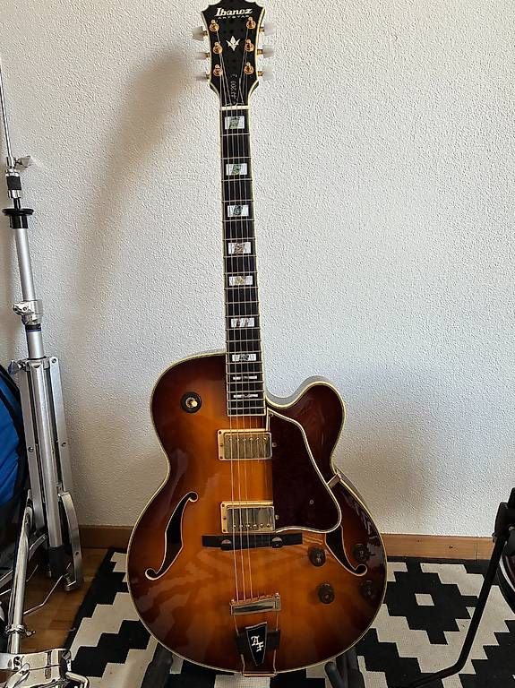 Musikinstrumente: Ibanez AF200 – Gebraucht aus Zürich von Lilifee0