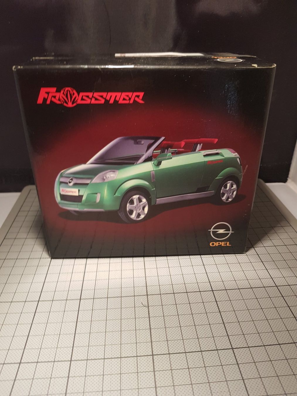 Opel Voitures modèles: Opel Frogster Concept car 2001 - Coffret – D'occasion à Chézard-St-Martin par AlPat-Collections 1