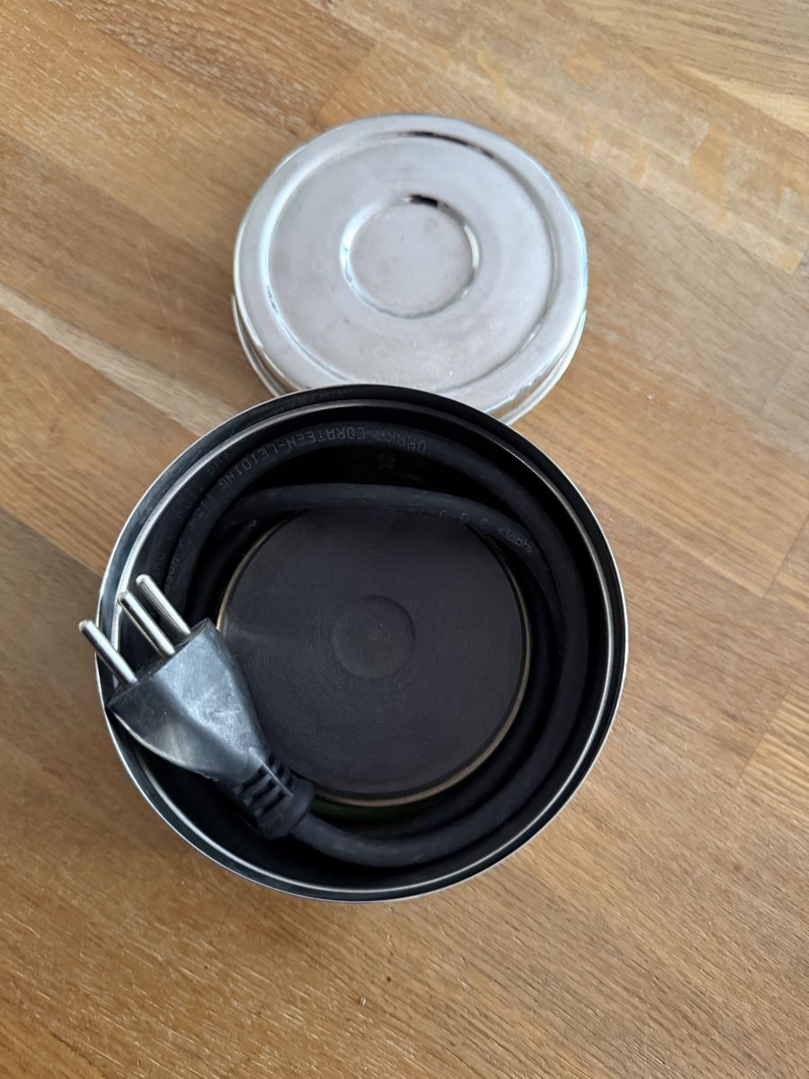 Elettrodomestici da cucina: Bertschiinger Heizplatte mit Topf & Deckel, Mini Kochplatte – Usato da Goldach venduto da Messerguru 6