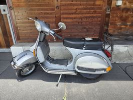 Piaggio VNX1 Vespa P125 mit Ausweis