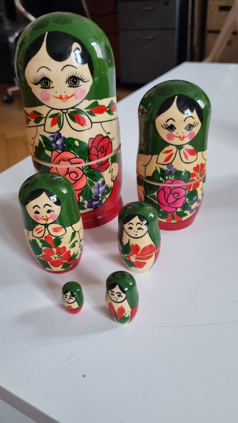 Figuren: 4 poupées russe – Gebraucht aus La Chaux-de-Fonds von mikilo1 1