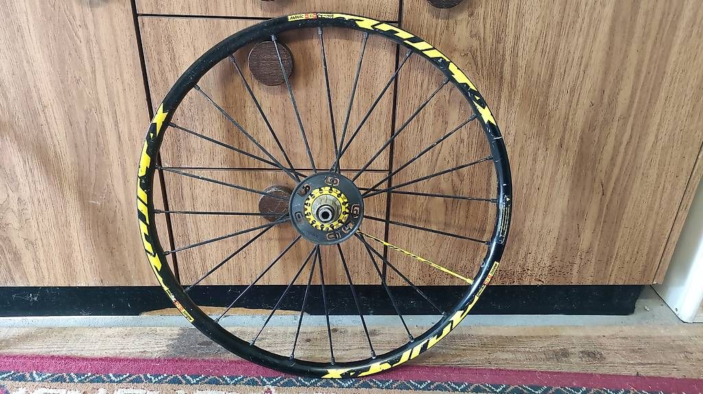 Pezzi di ricambio: Cerchio posteriore Mavic Crossmax PRO 27.5 – Usato da Bellinzona venduto da Riccardo_R