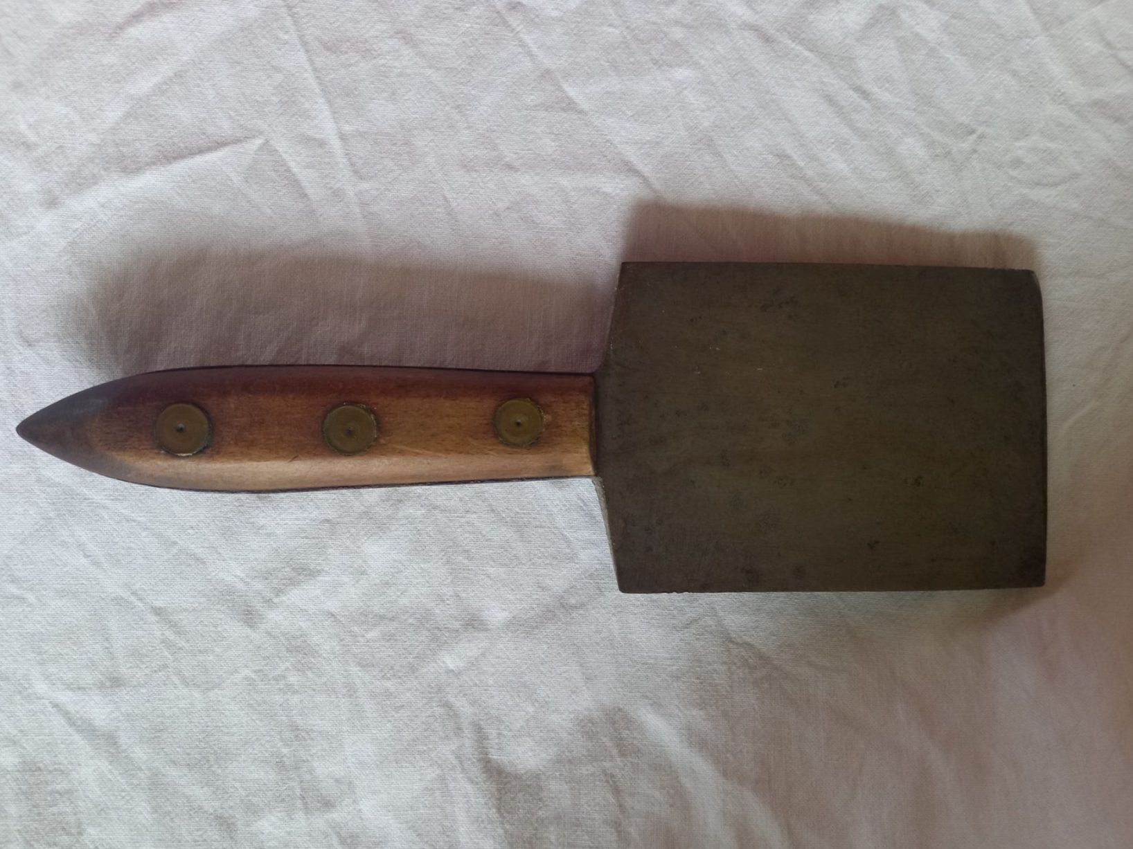 Tutti gli attrezzi: Feuille ancienne de boucher, couperet, Talabot – Usato da Rossens FR venduto da Souris1 4