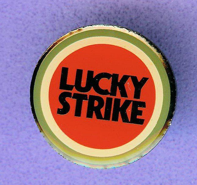 Placchette & Badge: LUCKY STRIKE – Usato da Winterthur venduto da Sammleroase