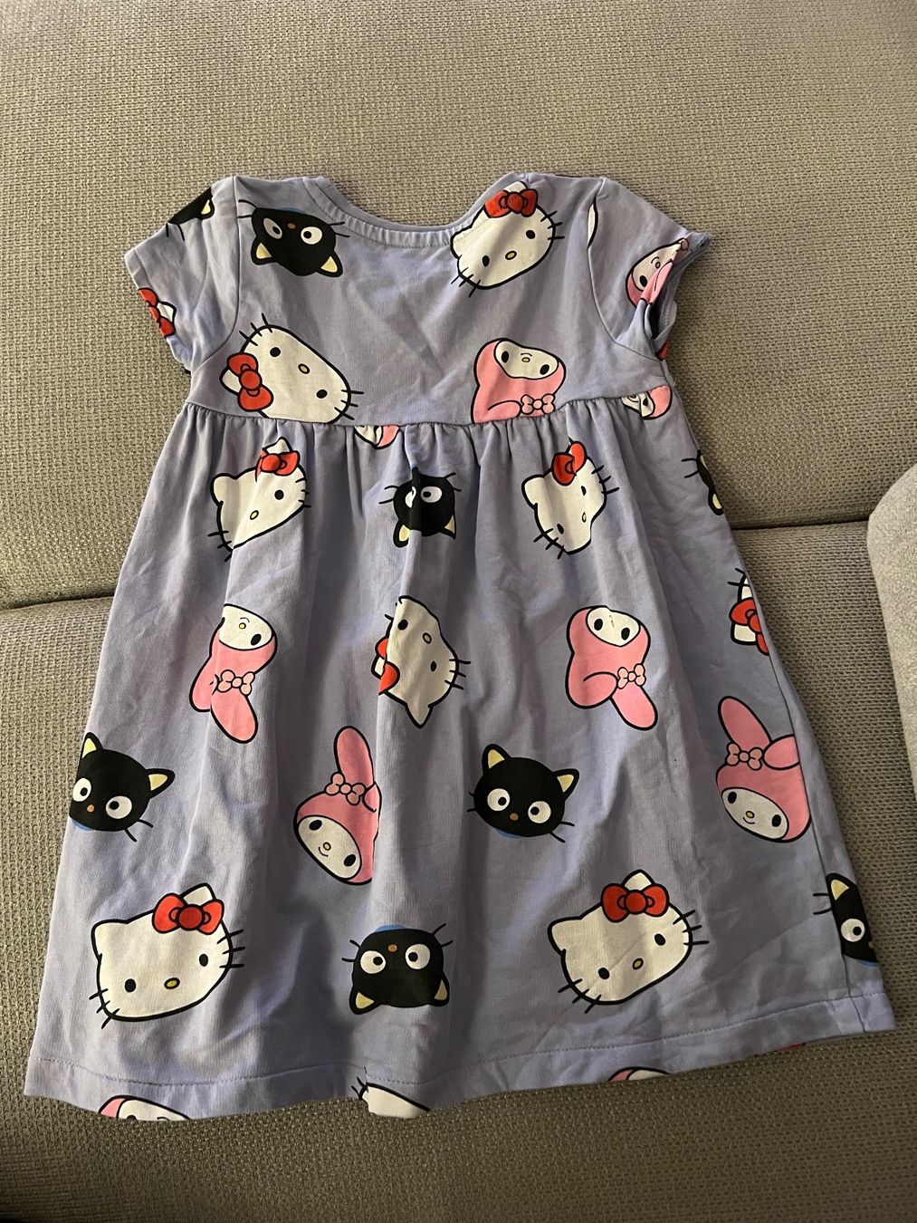 Vestiti & Gonne: Kleid Hello Kitty 6 A (114-119) – Usato da Thun venduto da Siladi 1