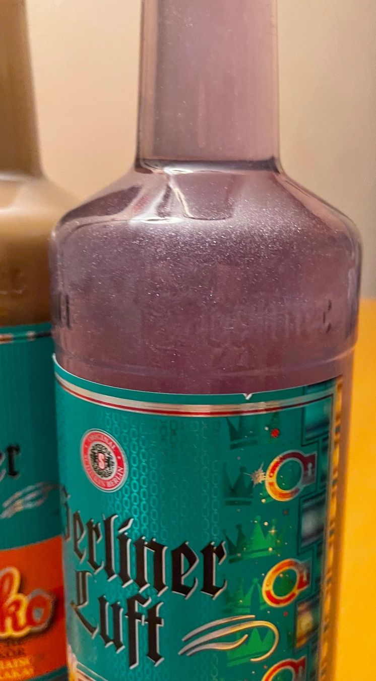 Spiritueux: 8 Flaschen Berliner Luft mit verschiedenem Geschmack – Neuf avec emballage d'origine à Basel par Seifehuesli 5