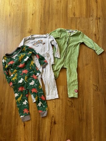 Baby Pyjamas Grösse 86