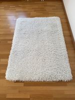 Weisser Super Shaggy Teppich