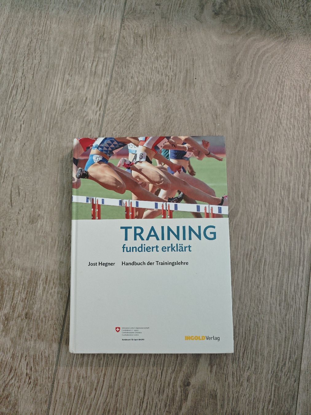 Bücher: Training fundiert erklärt Trainingslehre – Gebraucht aus Dietikon von fezer777