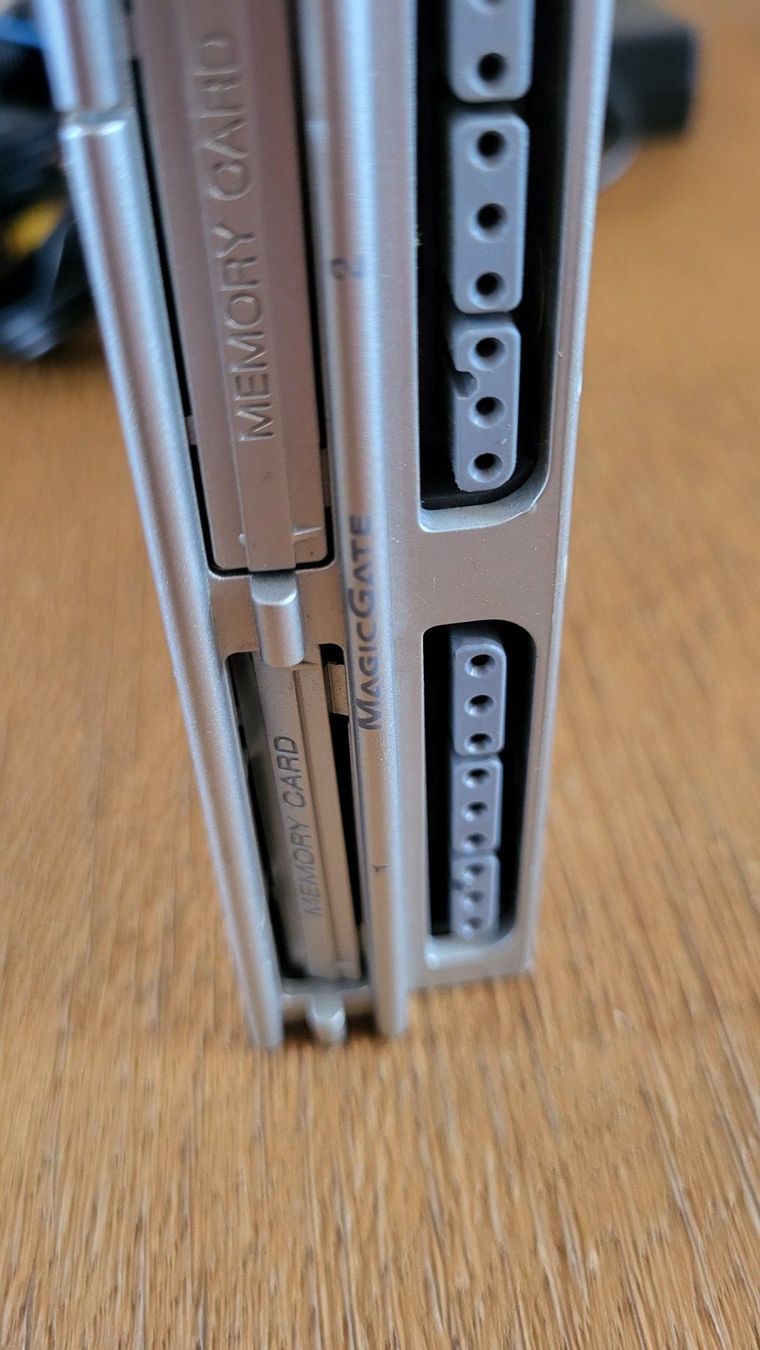 Sony Konsolen: Playstation 2 Slim Silber Kabel und Controller – Gebraucht aus Münsingen von DigitaleSpielecke 4