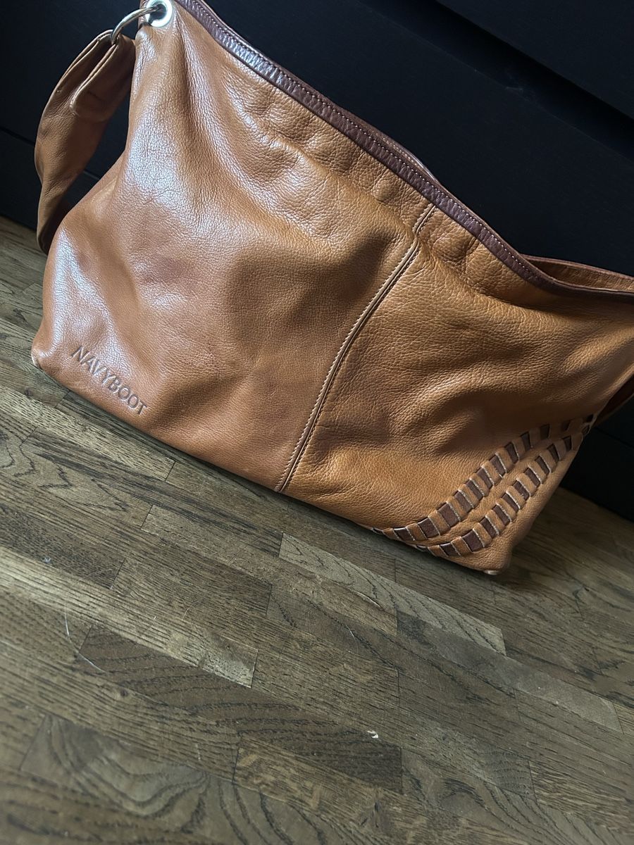 Navyboot Taschen für Damen: Navyboot Tasche – Gebraucht aus Rüderswil von dariasophialuisa