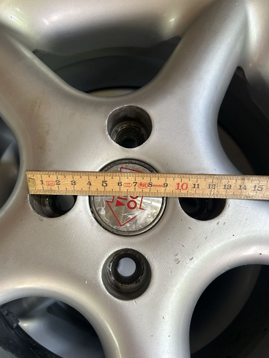 Felgen: À vendre 4 Jantes avec pneus  – Gebraucht aus Meyrin von Sparco05 4