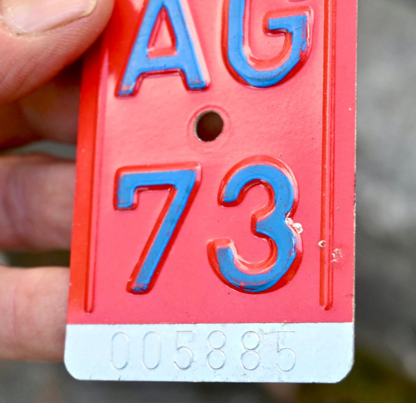 Insegne: Velonummer AG 73 von 1973 - Aargau – Usato da Pfaffhausen venduto da mono_rec 4