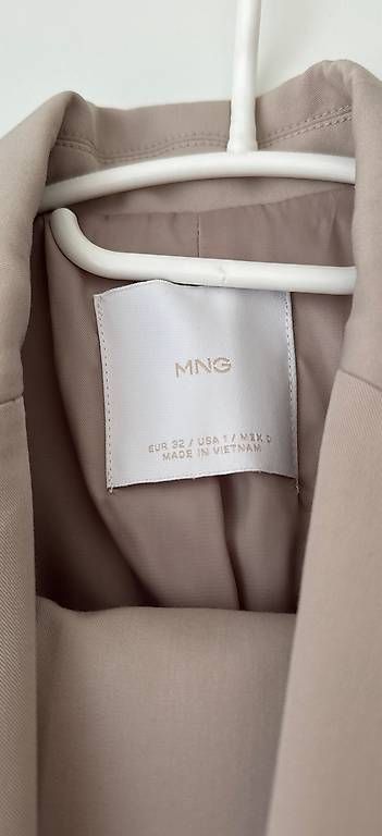 Completi & Tailleur: Anzugsset Mango in Grösse 32 in Beige – Usato da Steffisburg venduto da mde_sf5x 2