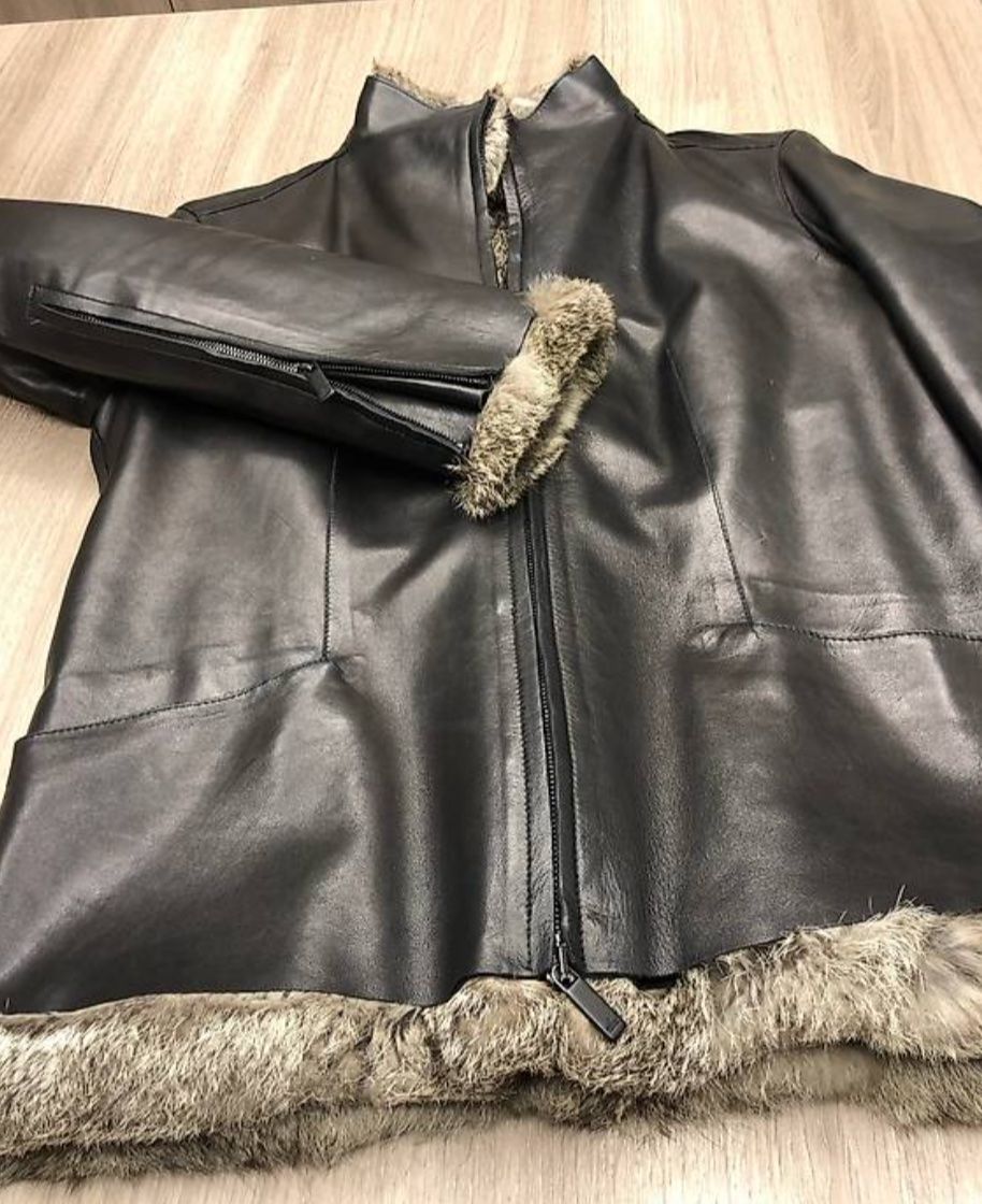 Gucci Giacche: Gucci Lederjacke mit Kaninchenfutter – Usato da Kilchberg ZH venduto da Anie.