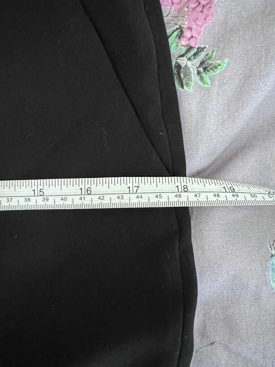 Maje Tute: MAJE Elegant Black Jumpsuit – Nuovo e nell'imballaggio originale da Lugano venduto da p24_tzb2 7