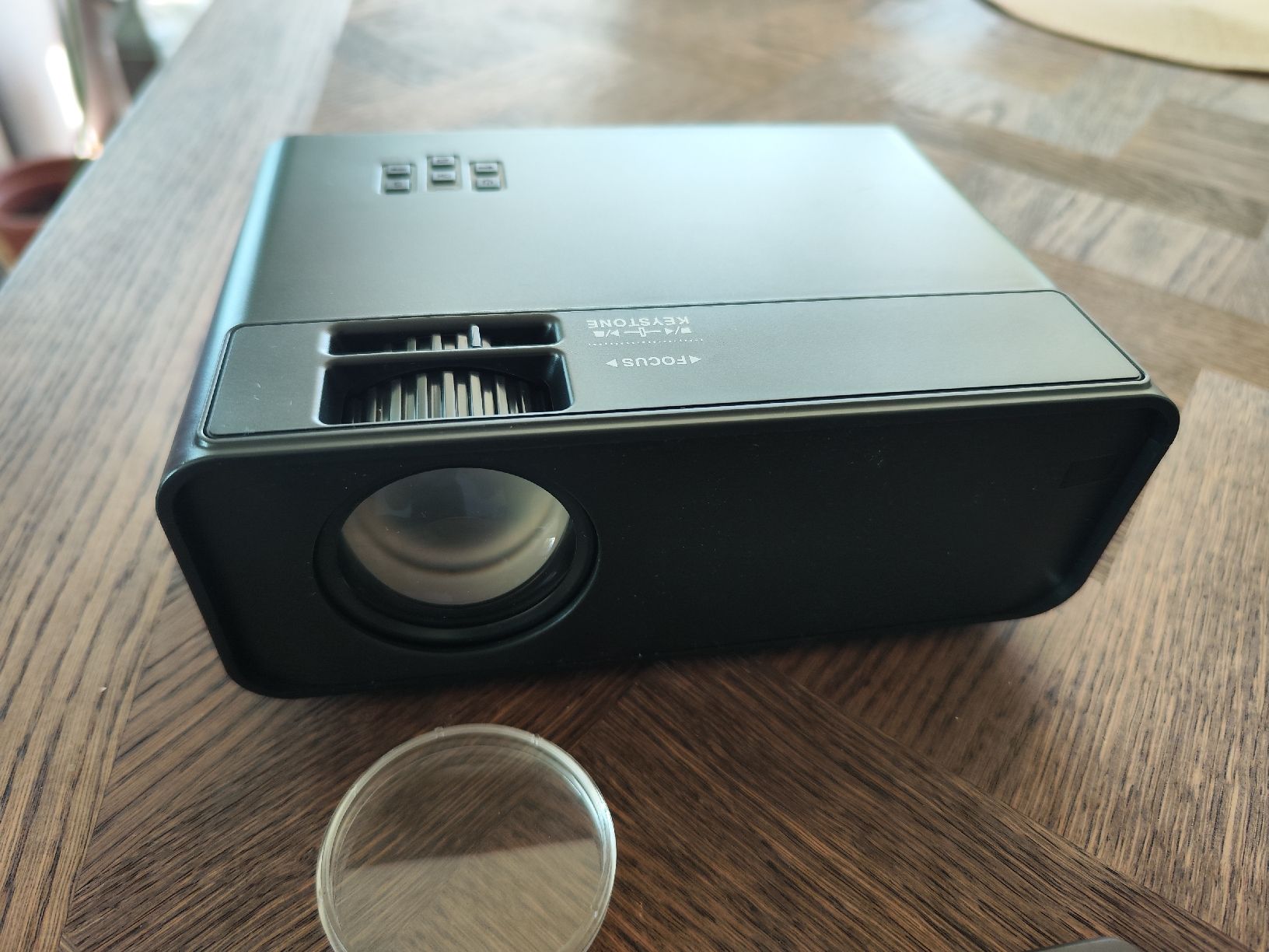 Videoprojektoren: Projecteur LED Portable avec télécommande – Neu und originalverpackt aus Wiesendangen von bur_p99y 4