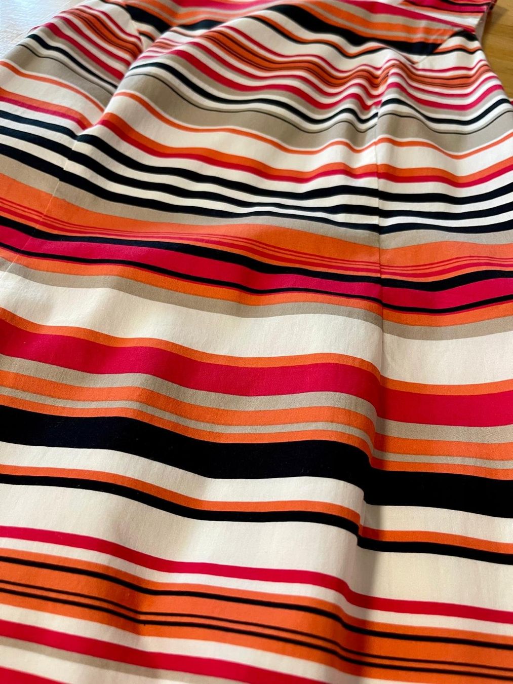 Robes: ELEGANTES GESTREIFTES KLEID – D'occasion à Uster par v.santos 2