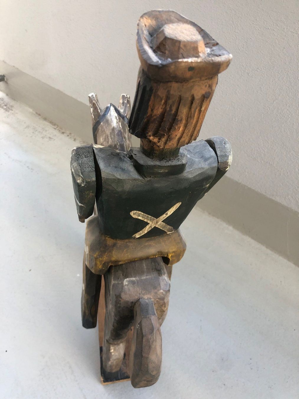 Sculture & Statue: STATUA IN LEGNO UOMO A CAVALLO – Usato da Davesco-Soragno venduto da kappas 2