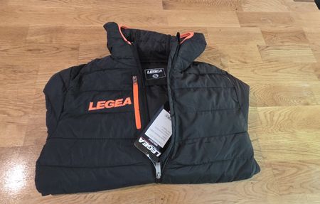 Doudoune LEGEA à capuche – Neuve avec étiquette – Taille S
