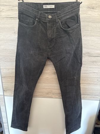 Jean homme ZARA noir taille 40 bon état