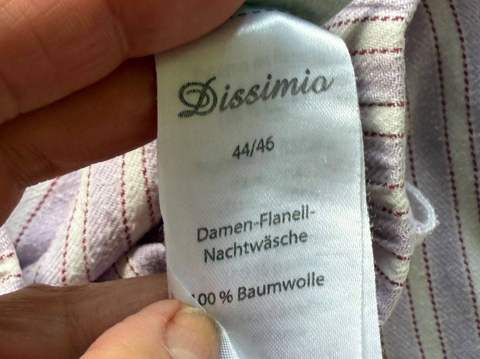 Negligees & Pigiami: Damen Pyjama, rosa-gestreift, Grösse 44/46 – Usato da Affoltern am Albis venduto da Rinale 4