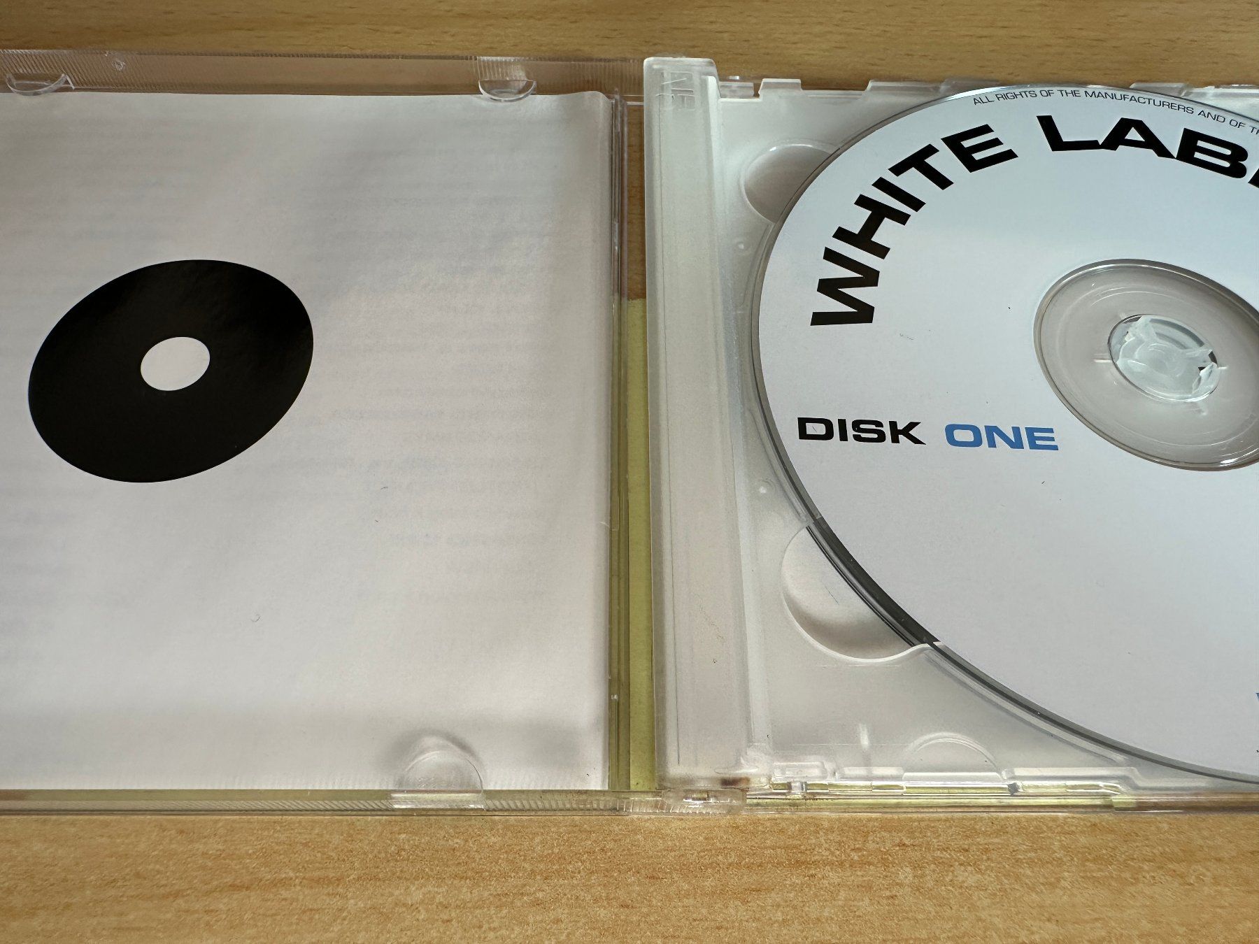 CDs: Various – White Label - Chill Out - 2 CD – Gebraucht aus Rikon im Tösstal von Alpenmutz 2