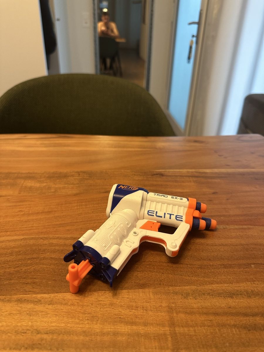 Nerf Giocattoli: Nerf Gun + 3 shots – Nuovo (secondo la descrizione) da Bern venduto da tradeforpeace 2