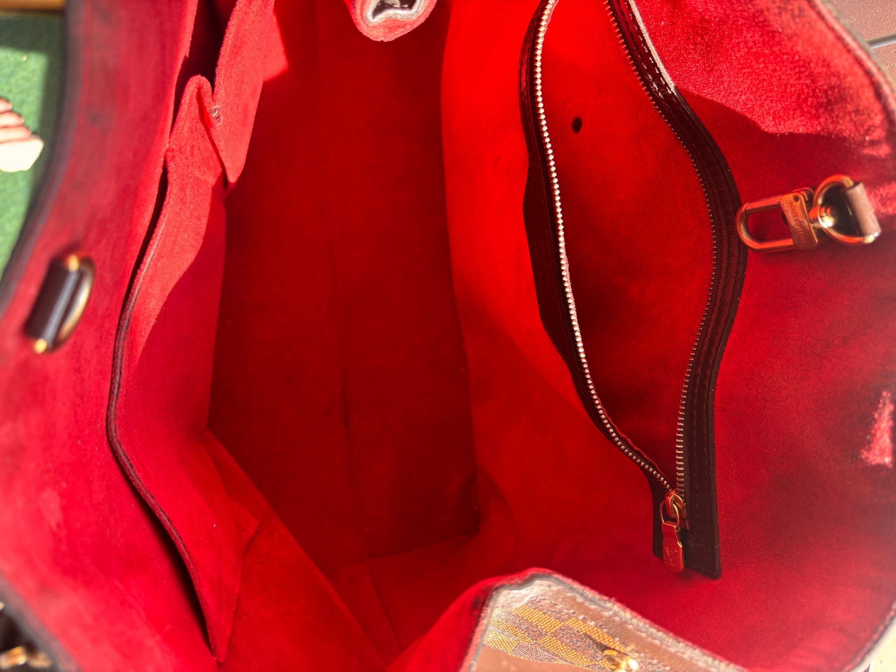 Louis Vuitton Sacs femmes: Sac Vuitton damier – D'occasion à Lausanne par LULU21 1
