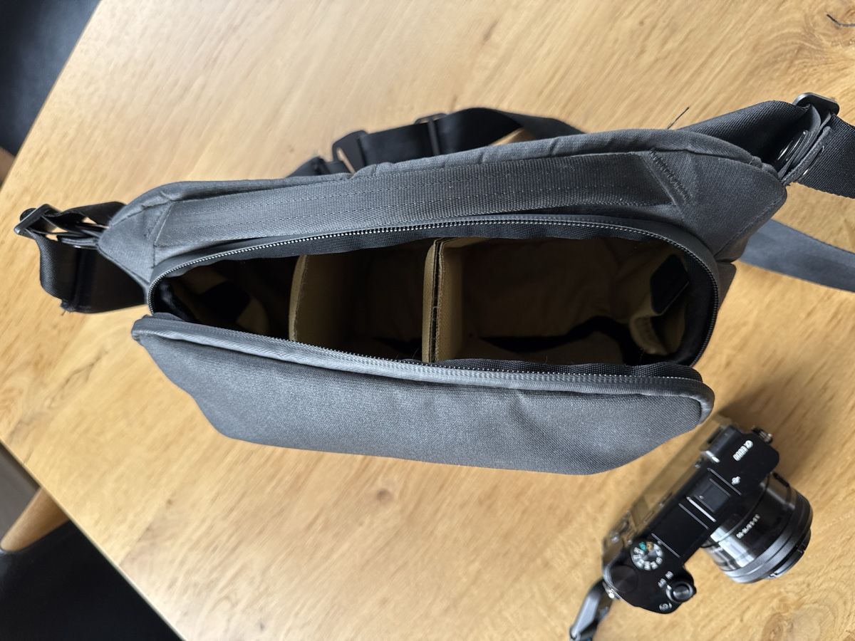 Sony Kamera: Sony A6000 mit Peakdesign Handschlaufe, Tasche u Hoya Filter – Gebraucht aus Oberlunkhofen von ste_vtj5 6