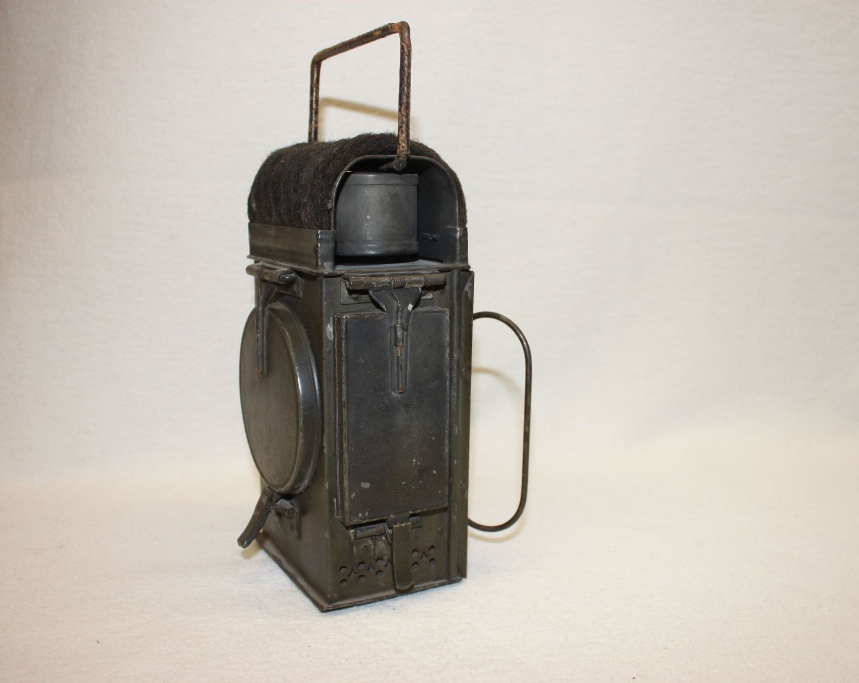 Lampade: Antike Öl - Blendlaterne, Handlaterne  Ca. um 1900 – Usato da Thun venduto da Amye 3