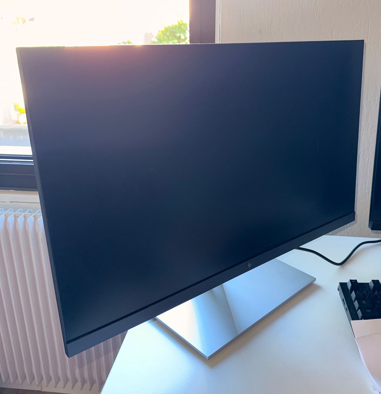 Monitor: HP E27 G4Monitor Top Zustand – Usato da Basel venduto da RaykoShop 2