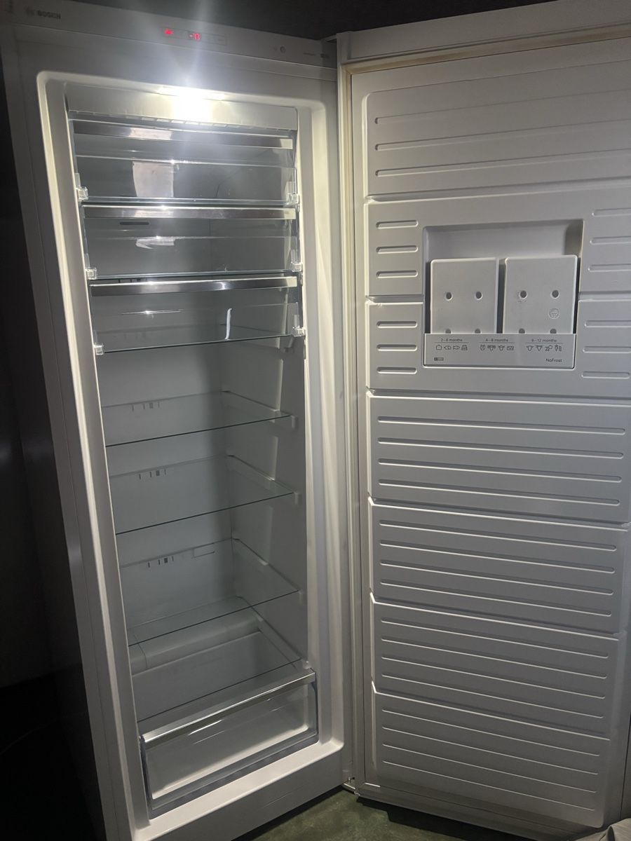Bosch Congélateurs: Gefrierschrank BOSCH No FROST – D'occasion à Gränichen par R.7