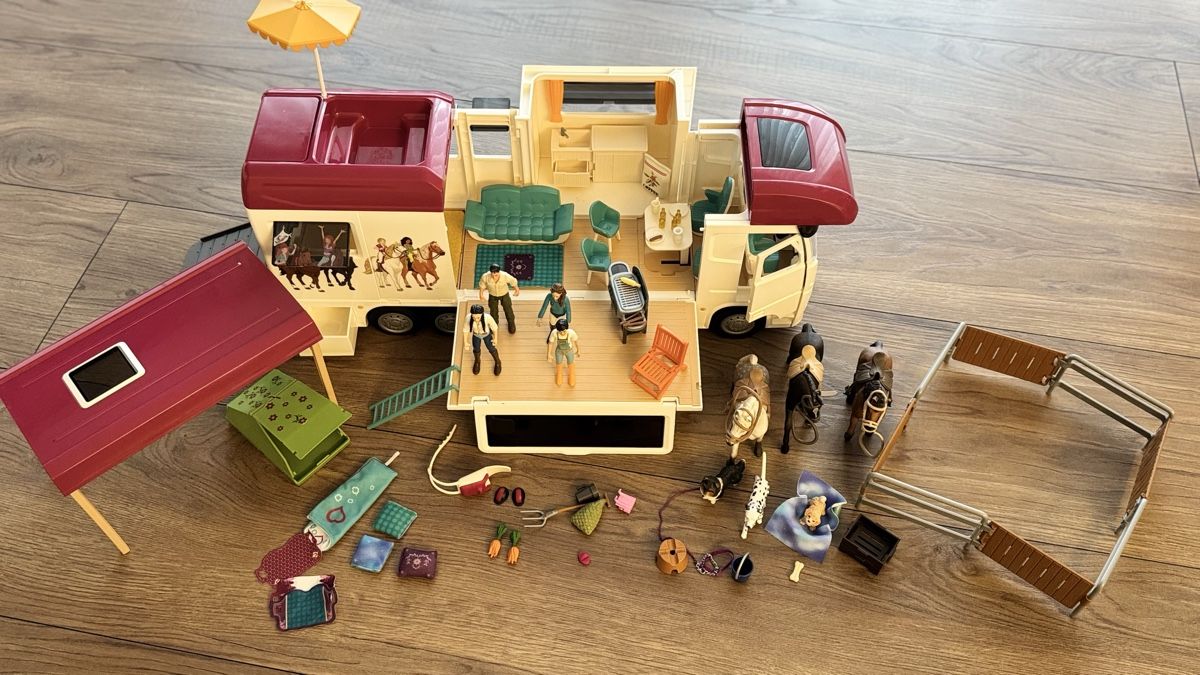 Schleich Giocattoli: Schleich Wohnmobil – Usato da Weiningen ZH venduto da proi4o 2