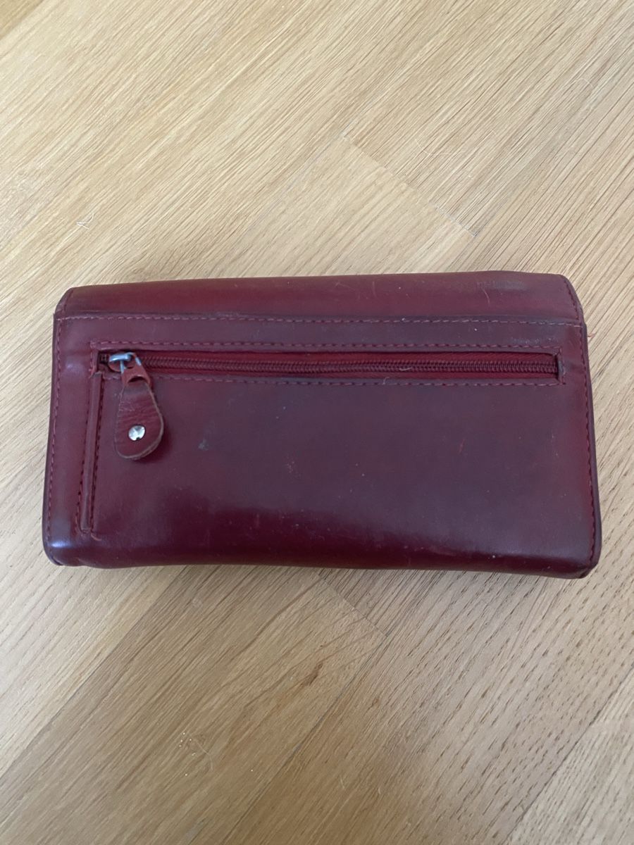 Brieftaschen: Portemonnaie Leder gebraucht – Gebraucht aus Zürich von angsch 3
