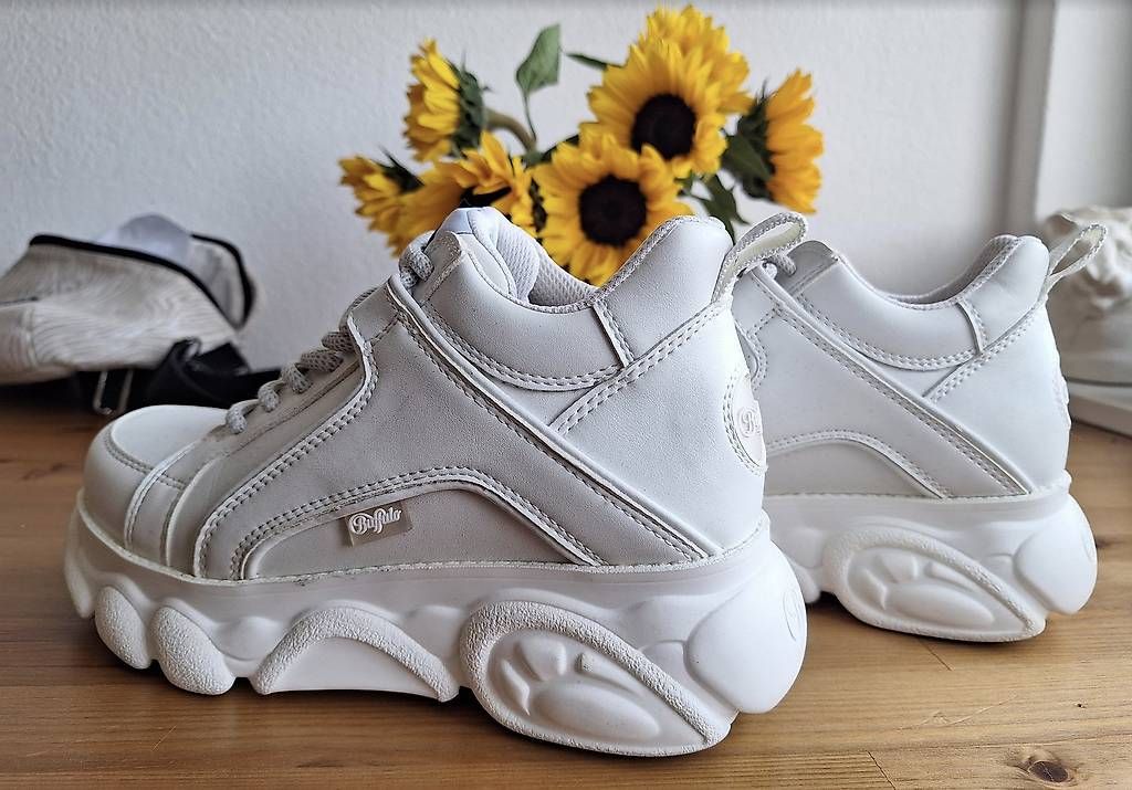 Scarpe da donna: Buffalo CLD Corin chunky sneakers 38 – Usato da Zürich venduto da cor_r92c