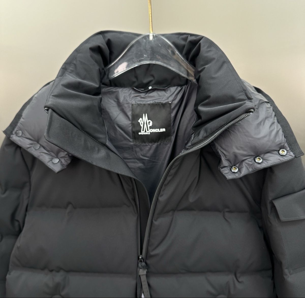 Vestes: Moncler Grenoble Montgetech jacket  – Neuf avec emballage d'origine à Clarens par cra_vx7c 9