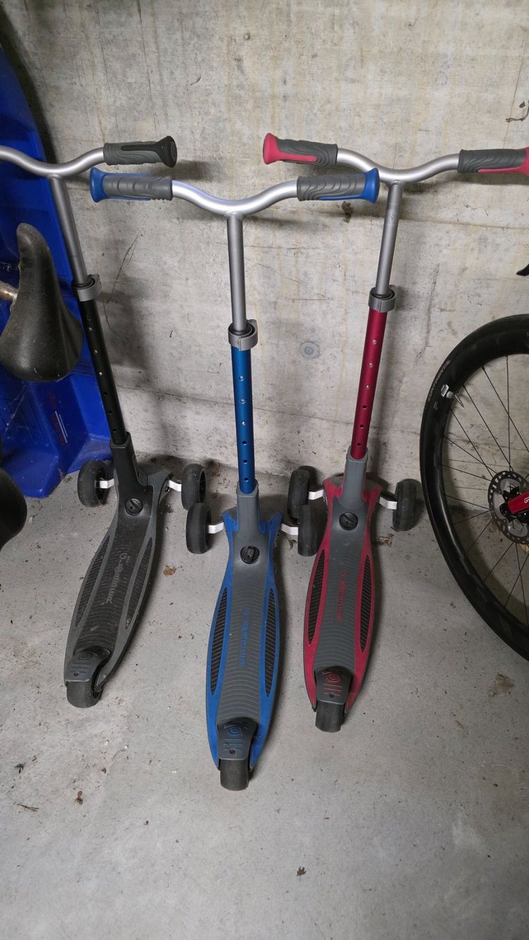 Globber Kickboard: Globber Scooter Ultimum – Usato da Wallisellen venduto da Locura76 3