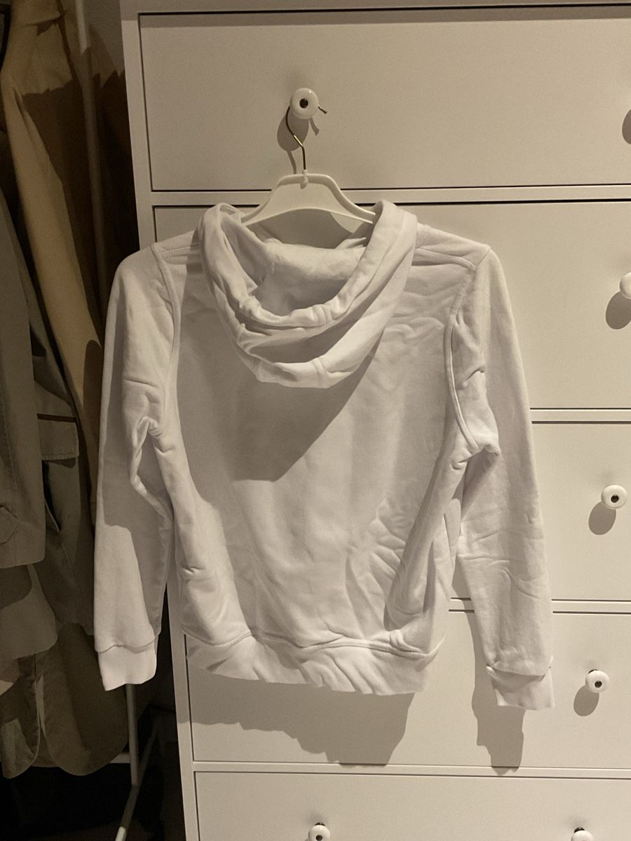 New Balance Jacken: New Balance Hoodie white size M – Gebraucht aus Hinwil von isa_5thg 1