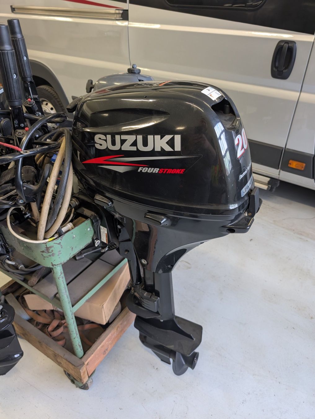 Suzuki Motori: Suzuki Aussenborder 20PS – Usato da Scherz venduto da Mietpoint_Hossli