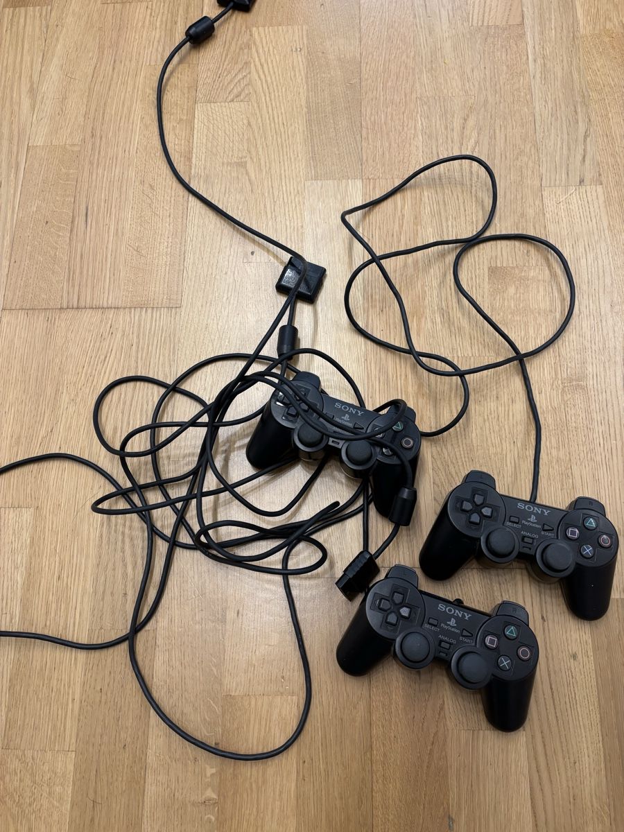 Controller: 3 PS2 Controller defekt – Usato da Basel venduto da Lance81